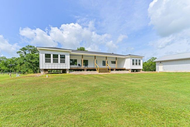 CR400 - 4294 Brazos River Rd, House other with 3 bedrooms, 2 bathrooms and 3 parking in Freeport TX | Image 8