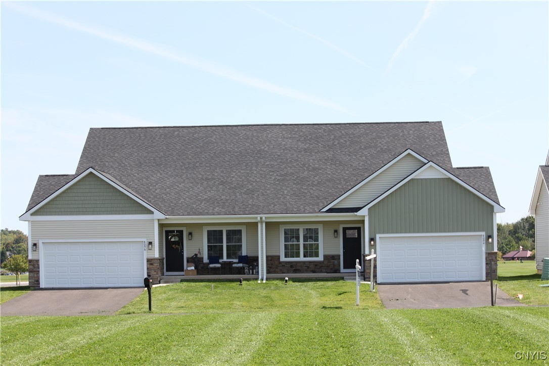 Forest Ridge Ln, Baldwinsville, NY 13027
