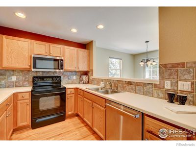 Full tile backsplash in kitchen | Image 3