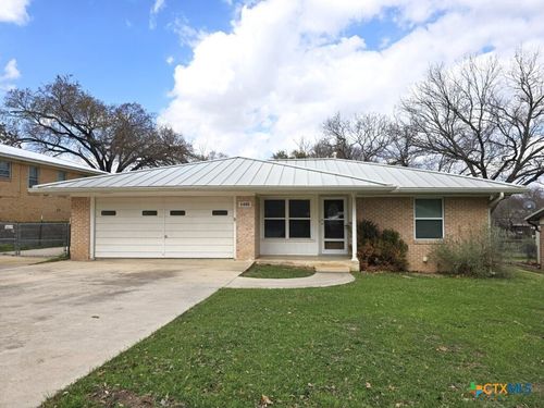 1401 W Avenue B, Lampasas, TX, 76550-1535 | Card Image