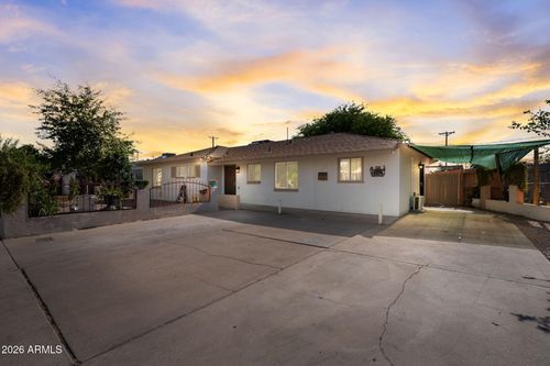 5618 N 35th Dr, Phoenix, AZ, 85019-4502 | Card Image
