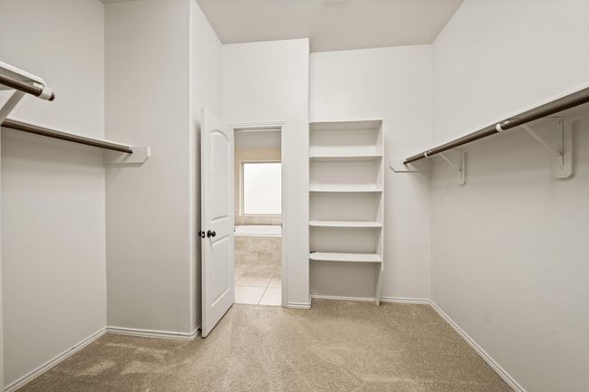 Primary closet | Image 20