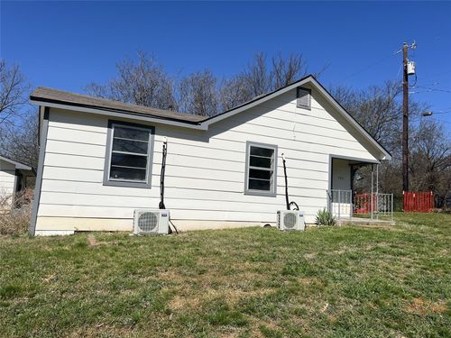 700 Dubois St, Denison, TX, 75020-7907 | Card Image
