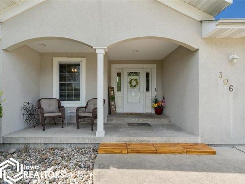 306 South Dr, Middletown, IA, 52638-9754 | Card Image
