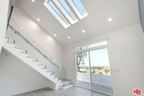 10321 Sala Pl, Sun Valley, CA, 91352-3645 | Card Image