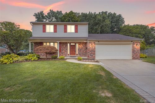 23756 Kim Dr, Clinton Township, MI, 48035-2969 | Card Image