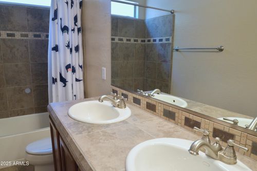 6904 W Ashby Dr, Peoria, AZ, 85383-3094 | Card Image