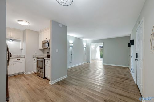 apt-j-2009 Colony Dr Sw, Huntsville, AL, 35802-1379 | Card Image