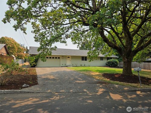 1113 Manzanita Way, Vancouver, WA, 98661-6354 | Card Image