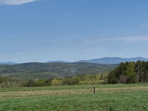 389 Young Rd, Williamstown, VT, 05679 | Card Image