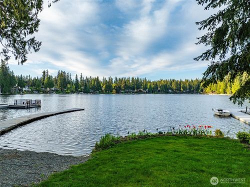 2712 222nd Ave Se, Sammamish, WA, 98075-9528 | Card Image