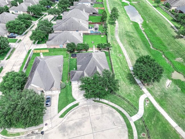 2313 Lilac Breeze Ln, House other with 4 bedrooms, 2 bathrooms and 3 parking in Pearland TX | Image 39