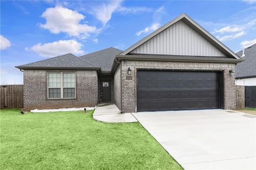 730 Windsong Cir, Bentonville, AR, 72713 | Card Image