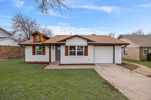 226 W Center St, Duncanville, TX, 75116-3441 | Card Image