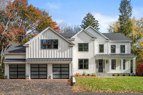 201 Lowell Rd, Wellesley, MA, 02481-2703 | Card Image