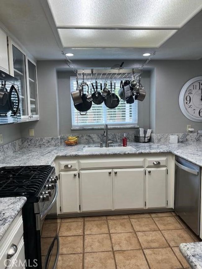 1832 Louise Ave, House other with 3 bedrooms, 2 bathrooms and 2 parking in Lancaster CA | Image 5