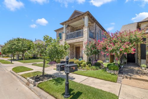 1001 Winter Fire Way, Arlington, TX, 76005-4536 | Card Image