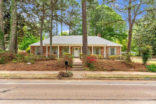 8077 Farmington Blvd, Germantown, TN, 38138-3001 | Card Image