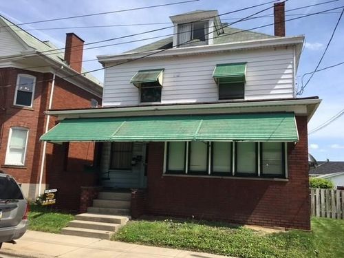 24 E Grant St, Houston, PA, 15342-1546 | Card Image