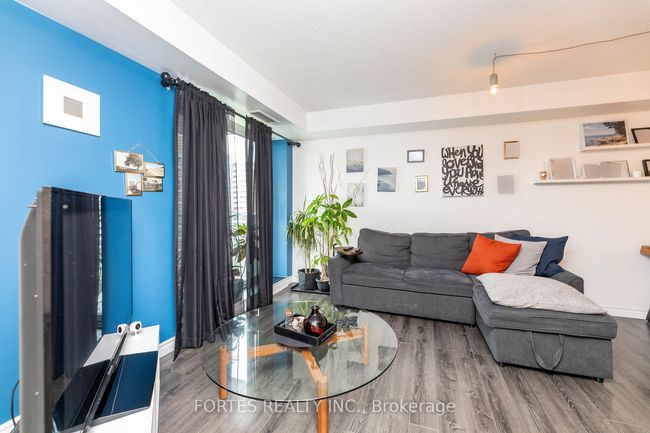 1101 - 9 Michael Power Pl, Condo with 2 bedrooms, 2 bathrooms and null parking in Etobicoke ON | Image 9