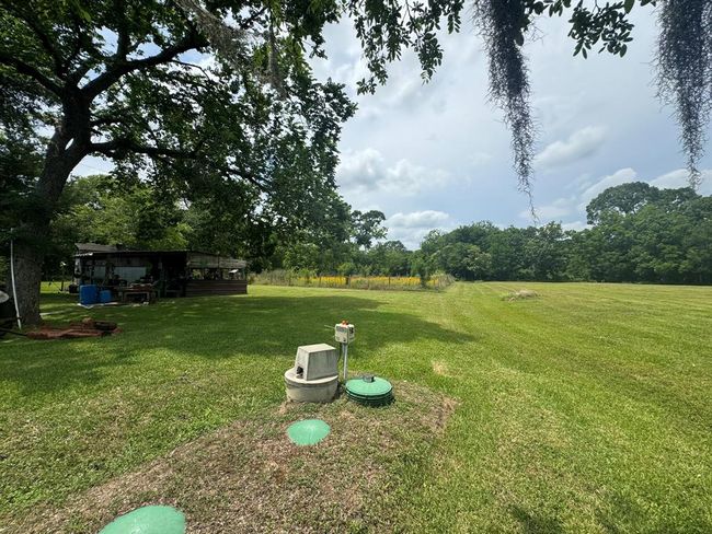 12215 Fm 442 Rd, House other with 2 bedrooms, 1 bathrooms and 1 parking in Boling TX | Image 6