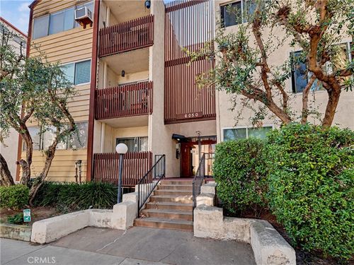 6050 Canterbury Dr, Culver City, CA, 90230-6852 | Card Image