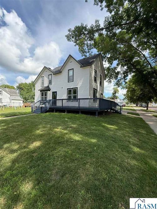 400 Walnut St Sw, Sleepy Eye, MN, 56085-1145 | Card Image