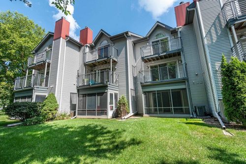 16 Hidden Hollow Trl, Madison, WI, 53717-2500 | Card Image