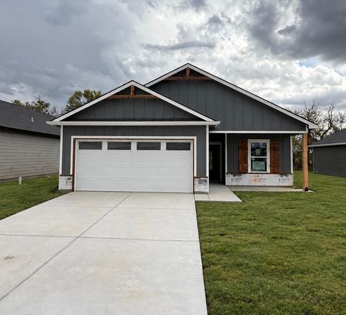 3611 E Bearsden St, Derby, KS, 67037-7828 | Card Image