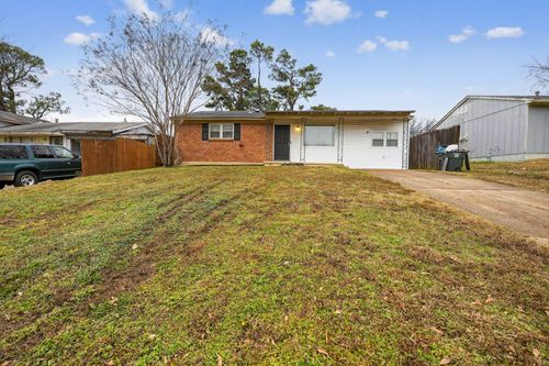 748 Western Park Dr, Memphis, TN, 38109-5000 | Card Image