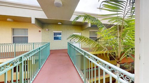 505-1610 Presidential Way, West Palm Beach, FL, 33401-1858 | Card Image