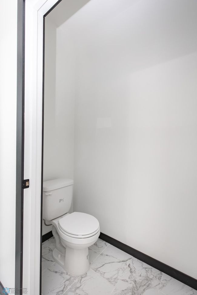 Primary Bathroom - 3/4 | Image 38