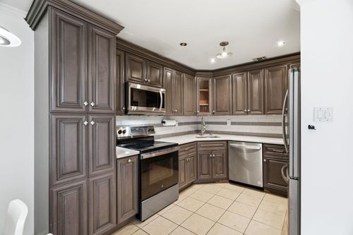 d-41-41 Coriander Way, Englewood, NJ, 07631-3387 | Card Image