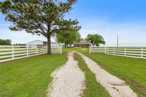 406 N Ellis, Thornton, TX, 76687-2621 | Card Image
