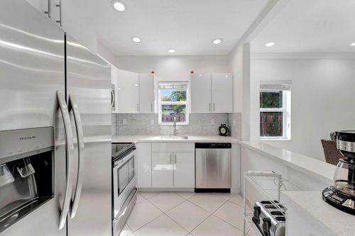 apt-103-1450 N Riverside Dr, Pompano Beach, FL, 33062-3319 | Card Image