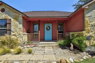 421 County Road 785, House other with 4 bedrooms, 2 bathrooms and null parking in Natalia TX | Image 2