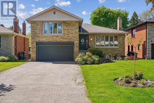 7 Howard Drive, Toronto (Bayview Village), ON, M2K1K4 | Card Image
