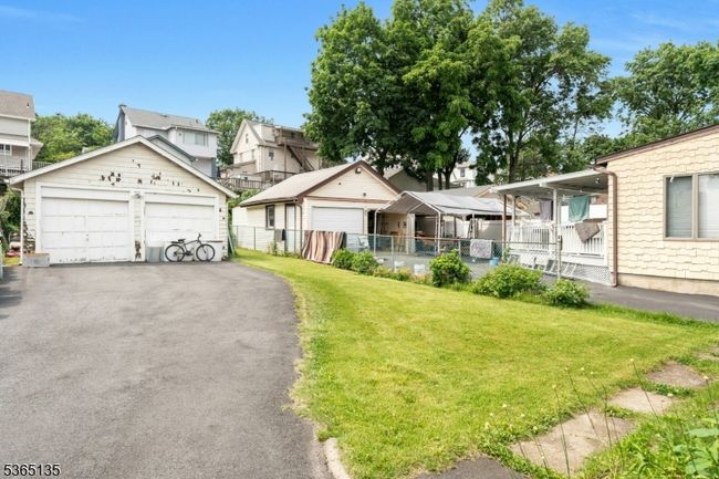 116 Berkeley Ave, Home with 6 bedrooms, 2 bathrooms and null parking in Bloomfield NJ | Image 24