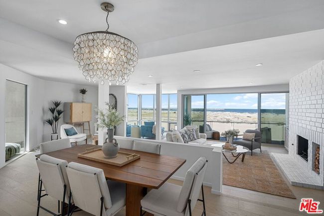 APT-201 - 5205 Ocean Front Walk, Condo with 2 bedrooms, 3 bathrooms and 2 parking in Marina del Rey CA | Image 8