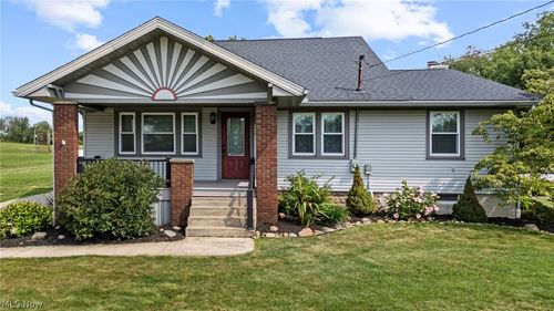 11725 Forty Corners Rd Nw, Massillon, OH, 44647-9409 | Card Image