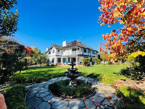 200 Iris Way, Palo Alto, CA, 94303-3039 | Card Image