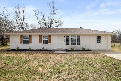 2000 W Wood St, Rogers, AR, 72756-3238 | Card Image