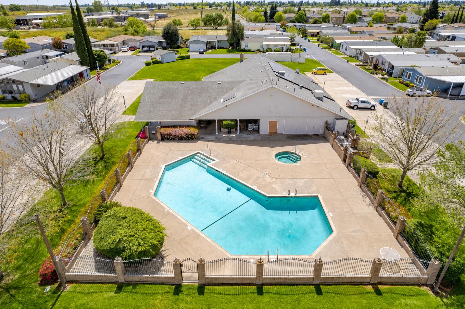 Manufactured In Park in Yuba City 4