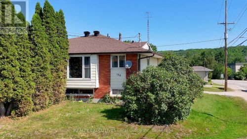 190 Wickstead Ave, North Bay, ON, P1A3G5 | Card Image