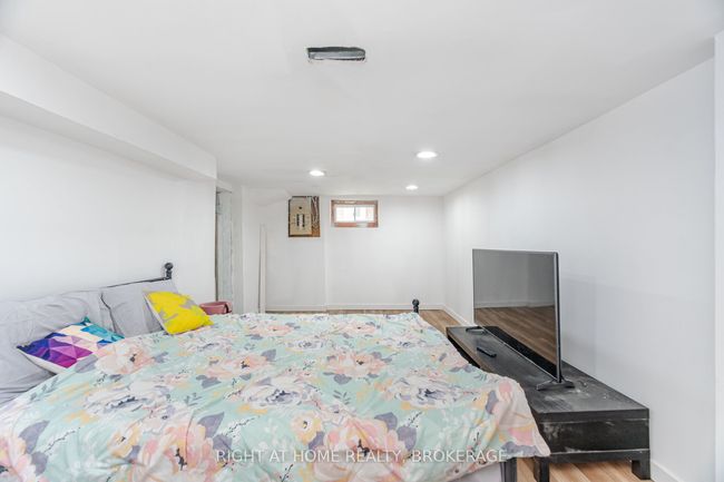 86 Glasgow St, House other with 4 bedrooms, 3 bathrooms and 4 parking in Kitchener ON | Image 39