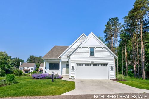 18153 Newgate Ln, Spring Lake, MI, 49456-9321 | Card Image