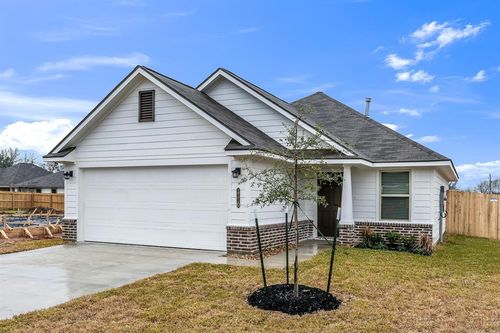 1215 High St, Navasota, TX, 77868-5415 | Card Image