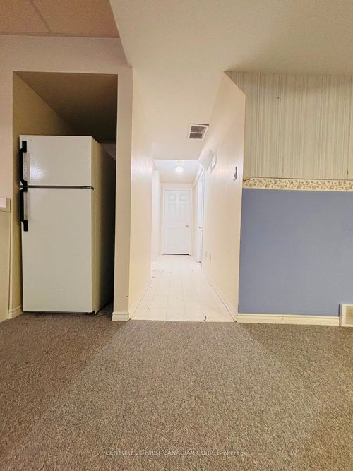 79-601 Grenfell Dr, London, ON, N5X4E6 | Card Image