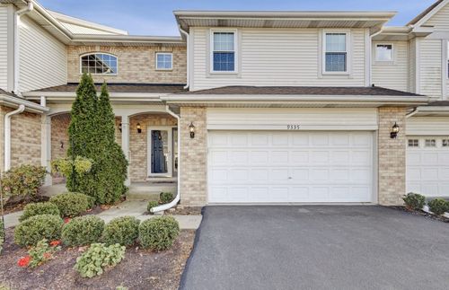 9335 Waterfall Glen Boulevard, Darien, IL, 60561 | Card Image