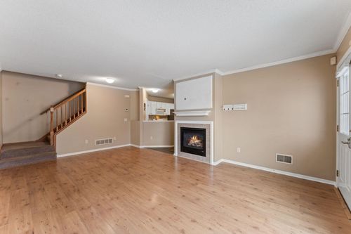 237-15816 Fleet Trl, Apple Valley, MN, 55124-6013 | Card Image